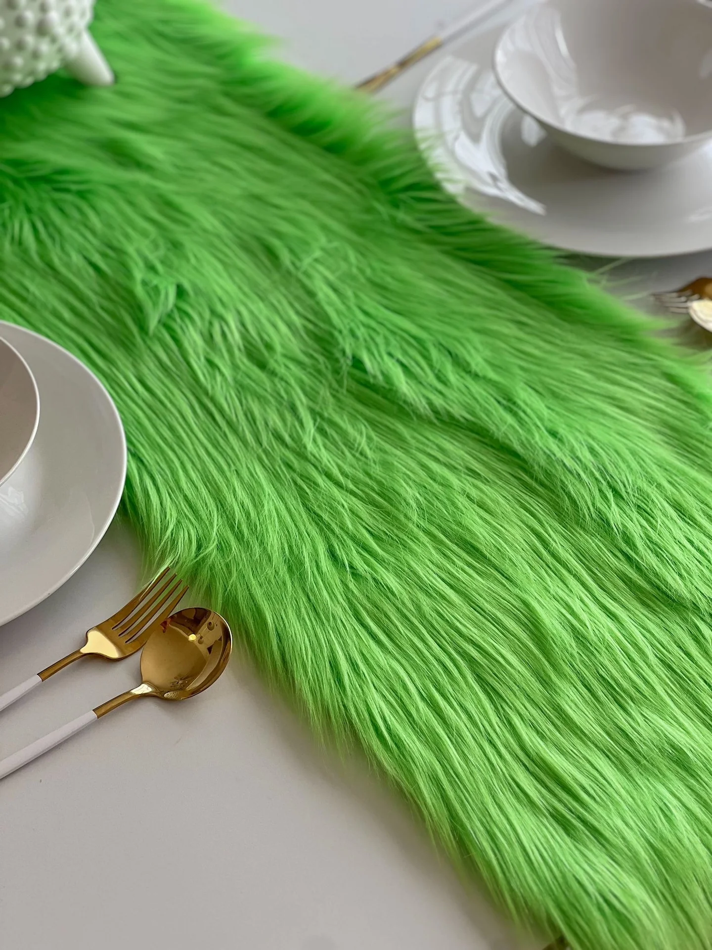 Luxurious Shaggy Faux Fur Tablecloth | Luxury Dining Table Cover